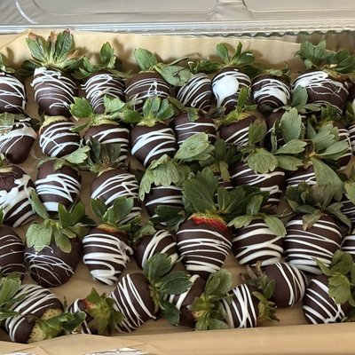 Chocolate covered strawberries 