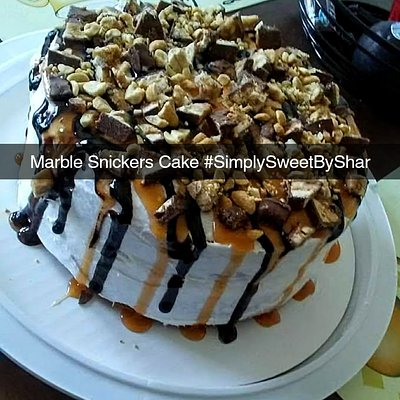 Snickers Cake