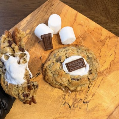 Bonfire S’mores Cookie
