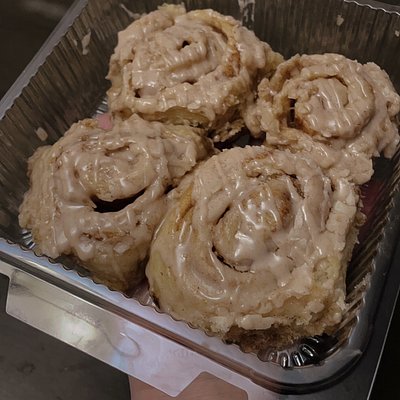 4 Sourdough Cinnamon Rolls