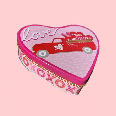 Small Pink/Red Valentine’s Day Heart Tin 