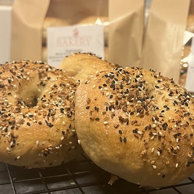 Everything Bagels (6 Count)