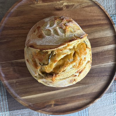 Jalapeño Cheddar Loaf 