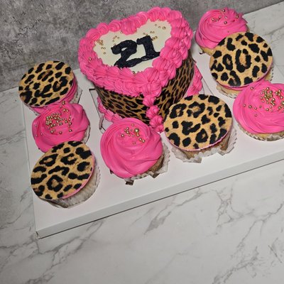 Cake & Cupcake Box 