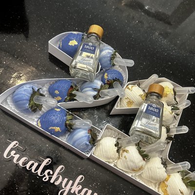 Liquor Berries 
