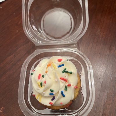 It’s Ya Birthday cupcake