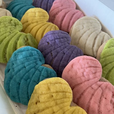 Sweethearts Concha Bites