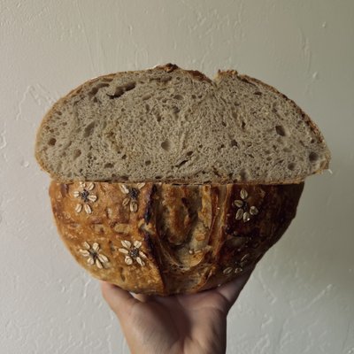 HONEY OAT SOURDOUGH LOAF