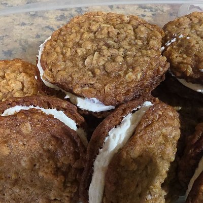 Oatmeal Cream Pies (Single)