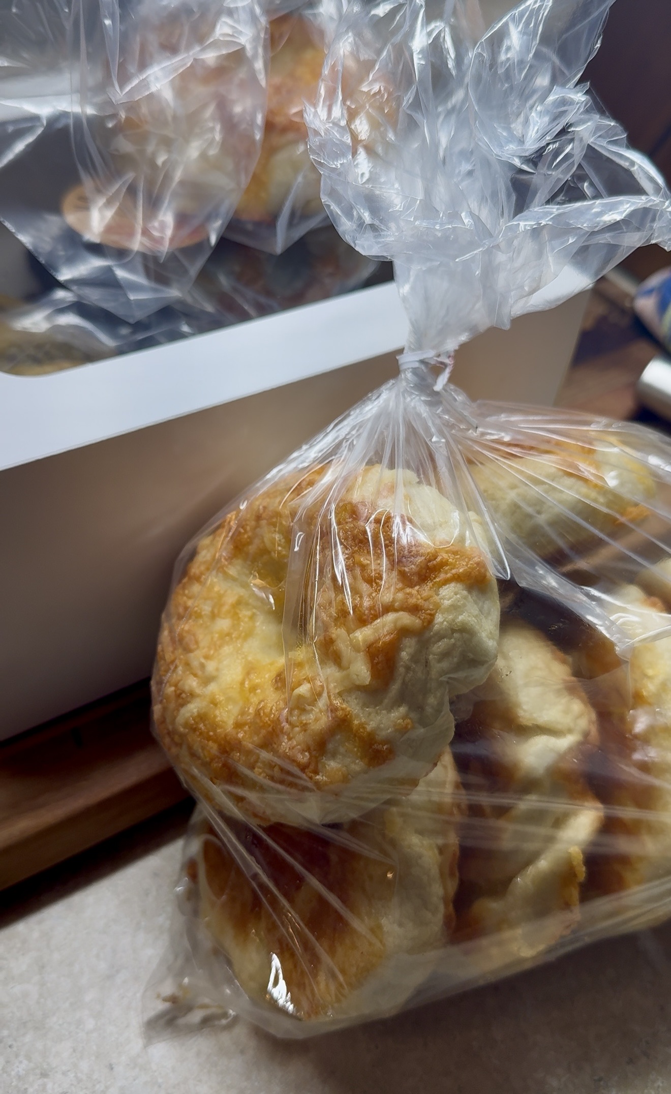 Bagels, 4 Count (Asiago & Cheddar Cheese) 