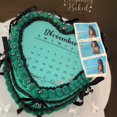 9inch 3 Layer Heart Cake 