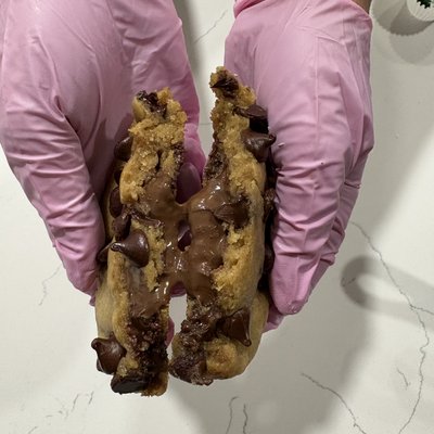 Nutella Stuffed Chocolate Chip Cookies, 3.5 oz., 1 A Dz.