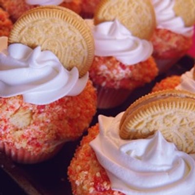 Strawberry Crunch cupcakes