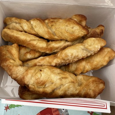 German Salted Pretzels 