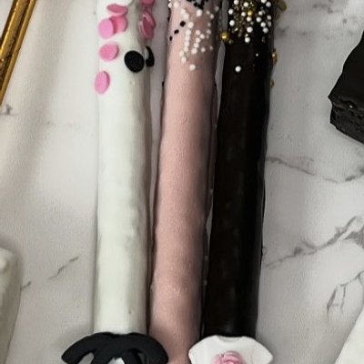 Chocolate Covered Pretzels 
