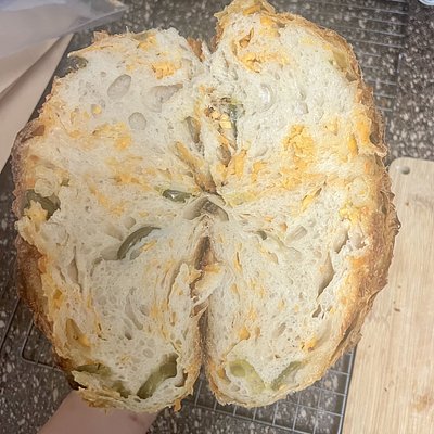 Jalapeño Cheddar Sourdough 