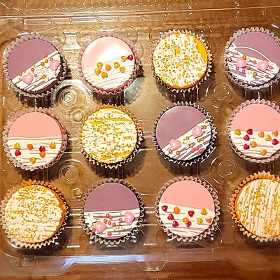 Chocolate Dipped Oreos