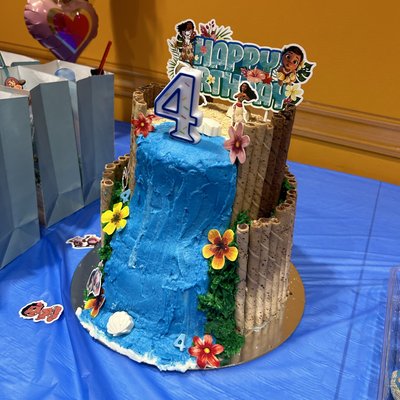 Moana Waterfall Cake 
