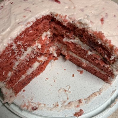 Strawberry Cake 