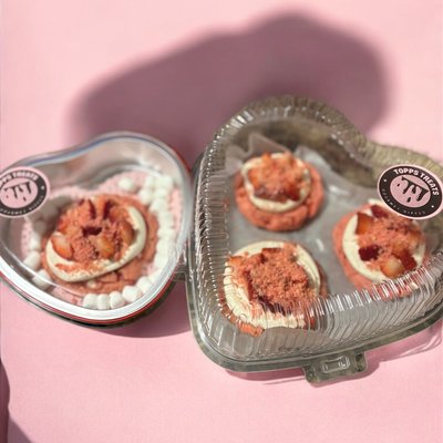 Strawberry Cheesecake Crunch - Dozen