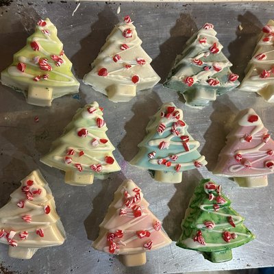 White Peppermint Crunch Cocoa Bomb