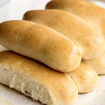 Hotdog Rolls (8 ct)