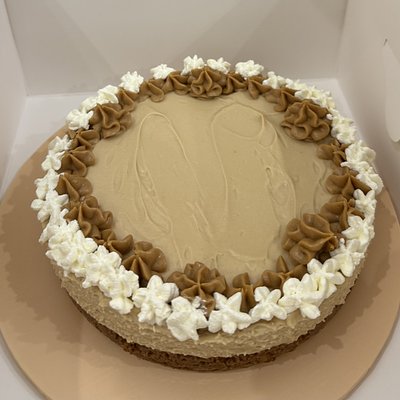 8” Round Double Biscoff Cheesecake 