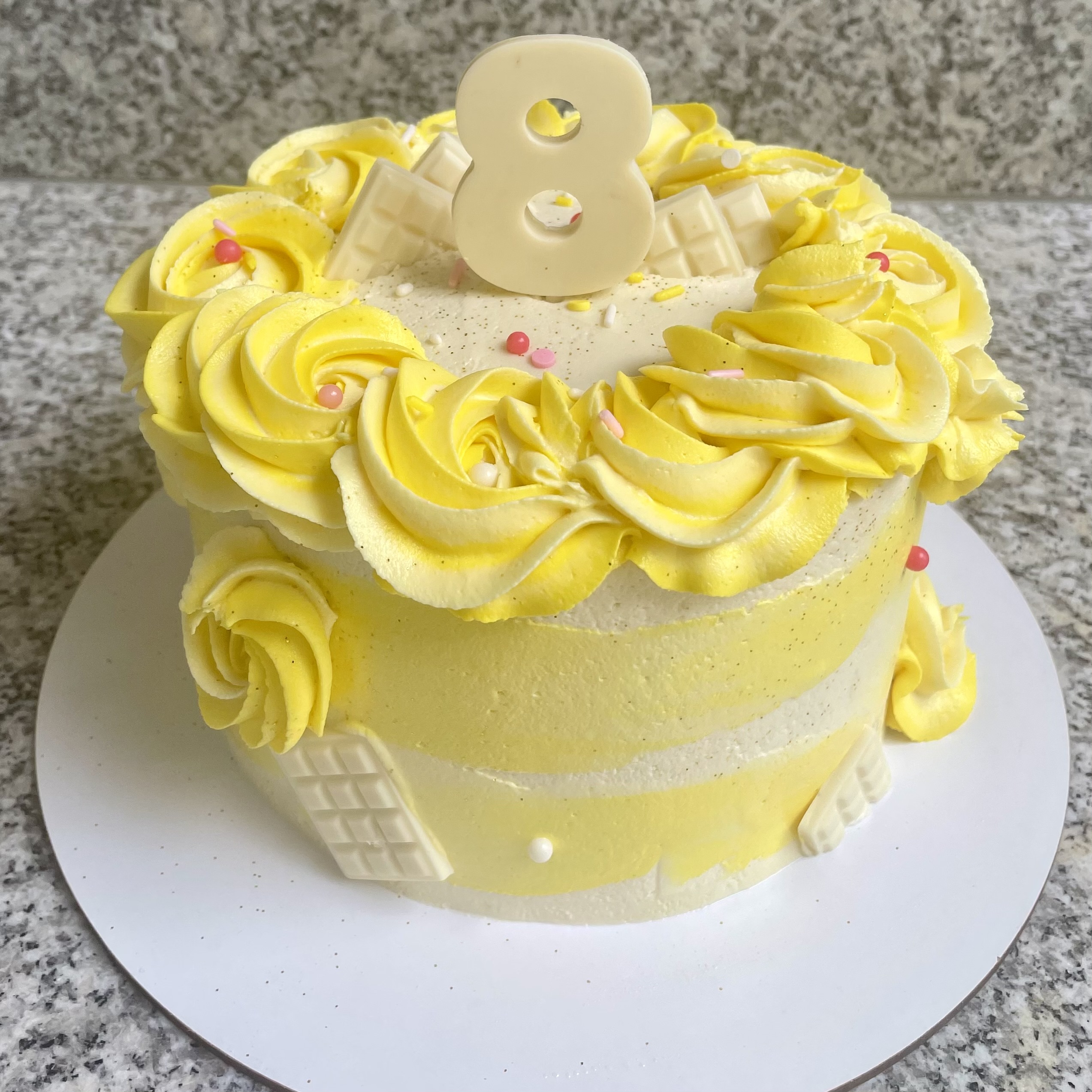Classic Cake (6 inch 2 layer) Serves 8-12