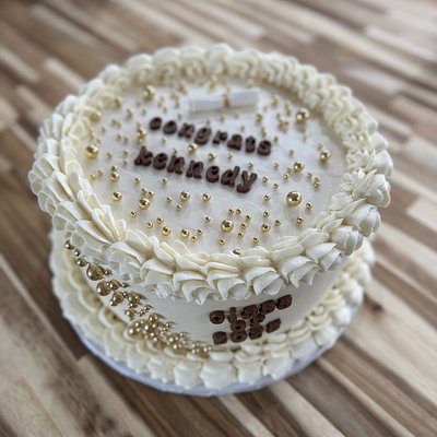 8” Round Cake