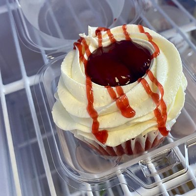 Strawberry Cupcakes W/ Strawberry Filling 
