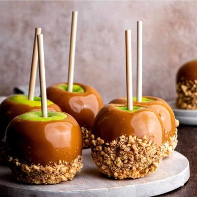 Caramel Apples 