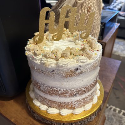 Lemon Blueberry /vanilla Butter Cream /cookie Crumble 