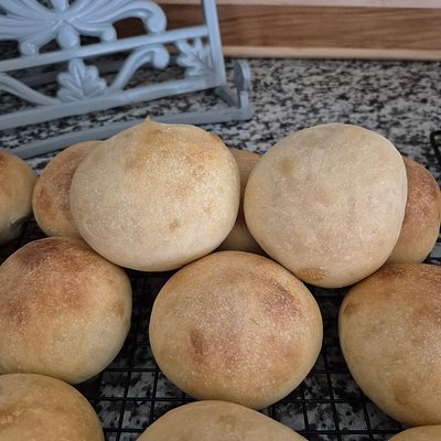 Dinner Rolls (8 Pack)