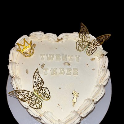 Heart Cake 8 Inch 