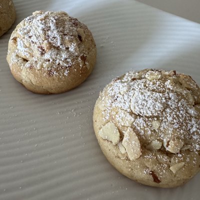 Almond Cookie 