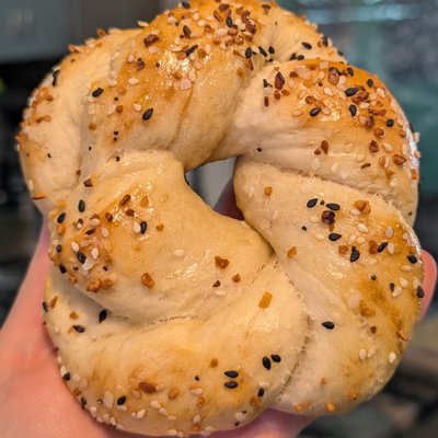 Pretzel-Bagels