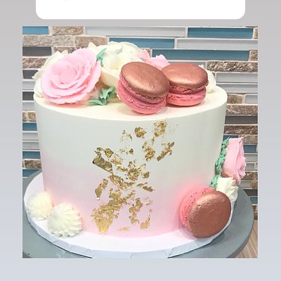 8” Cake (Serving 24)
