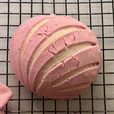 Strawberry Conchas