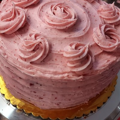 STRAWBERRY CAKE 