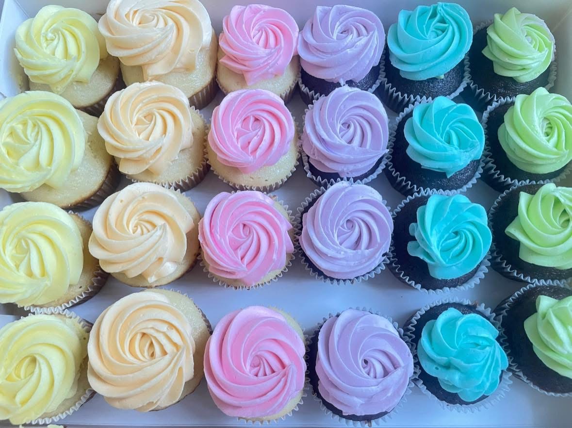 2 Dozen Cupcakes Basic Theme