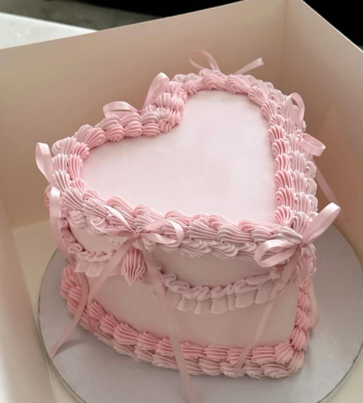 8 Inch (heart or round) cake