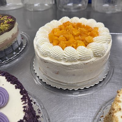 Mango Cream Cake