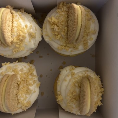Oreo Lemon Crunch Cupcake 