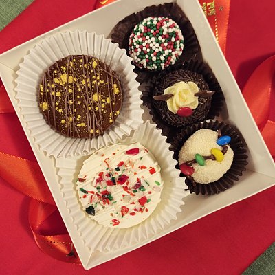 Mini Holiday Treats Box