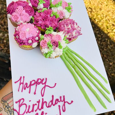 Floral Cupcake Bouquet 
