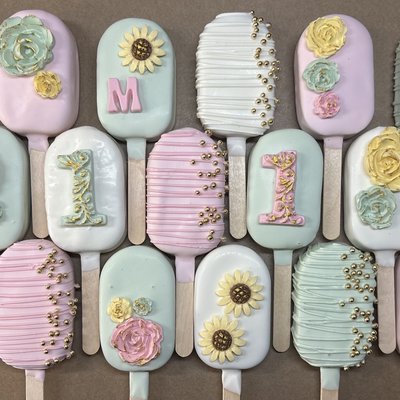Cakesicles