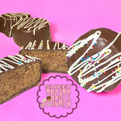 Cake Pucks