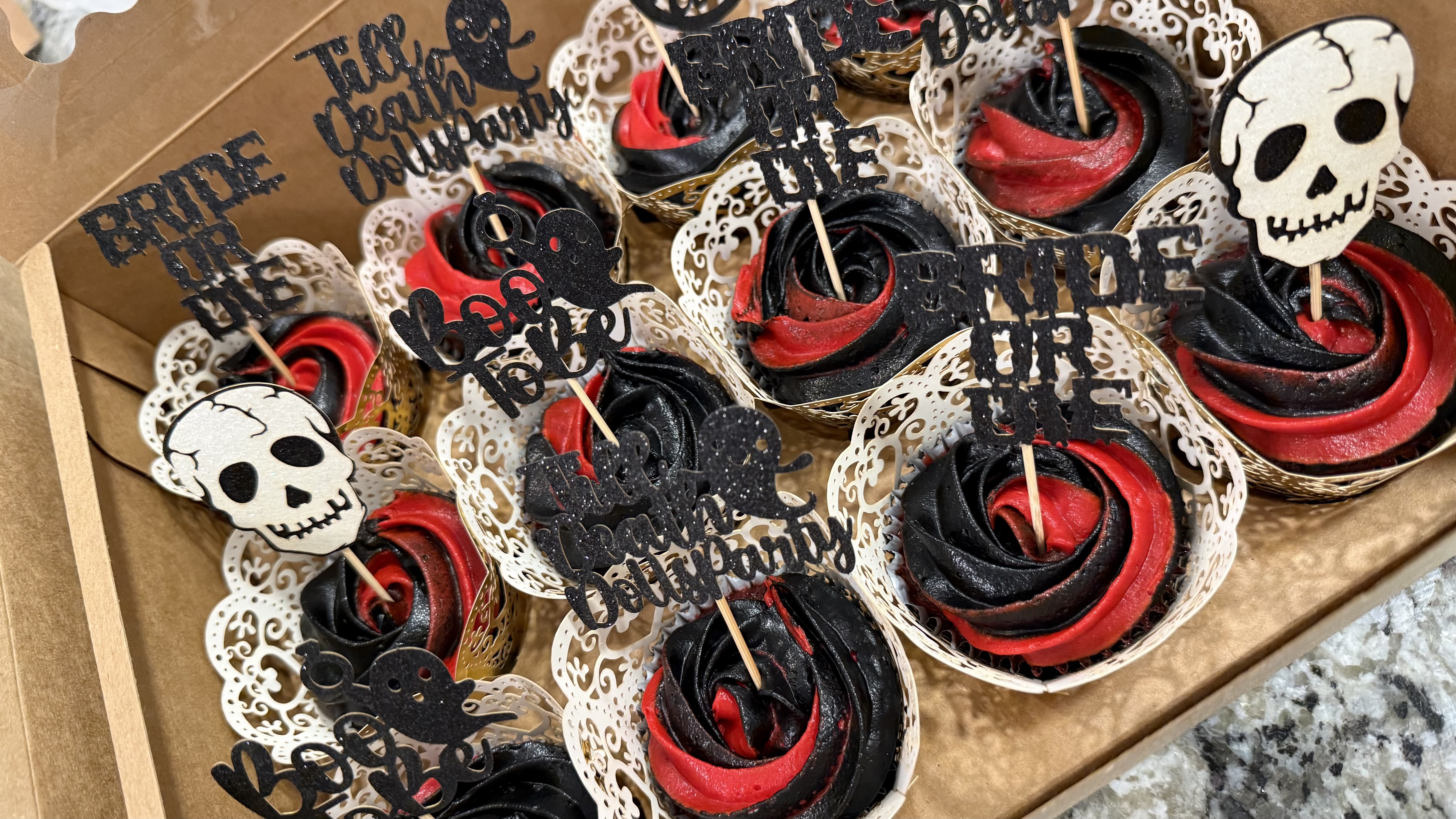 Custom Cupcakes 🧁