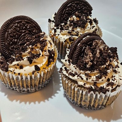 Cookies & Cream Cheesecake Cupcakes (6-Pack)