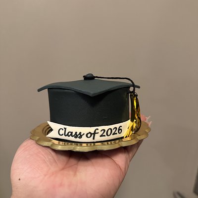 Mini Graduation Cap Cake